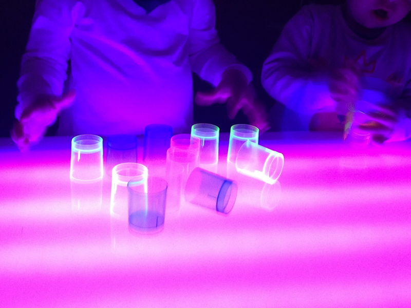Talleres mesas sensoriales y mesas de luz_5